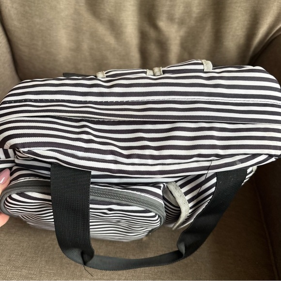 Sable Black & White Striped Backpack Diaper Bag. Excellent conditional INV25/478 - Picture 15 of 16